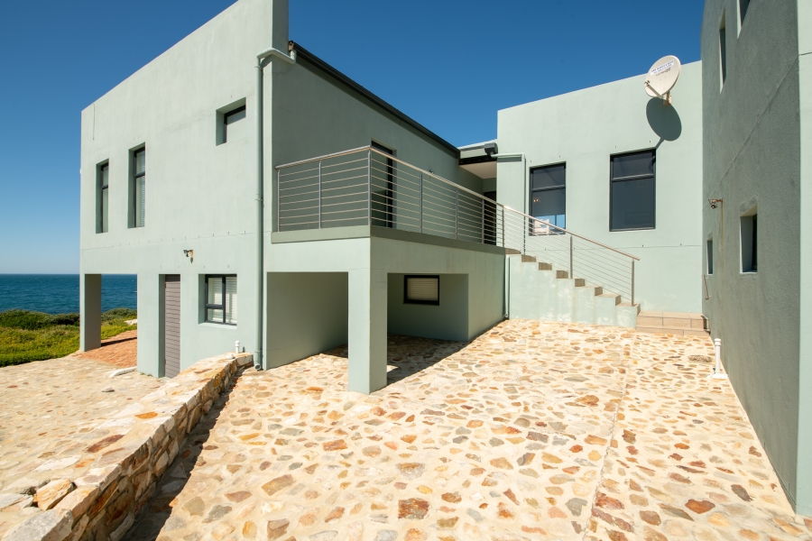 4 Bedroom Property for Sale in Sunny Seas Estate Western Cape